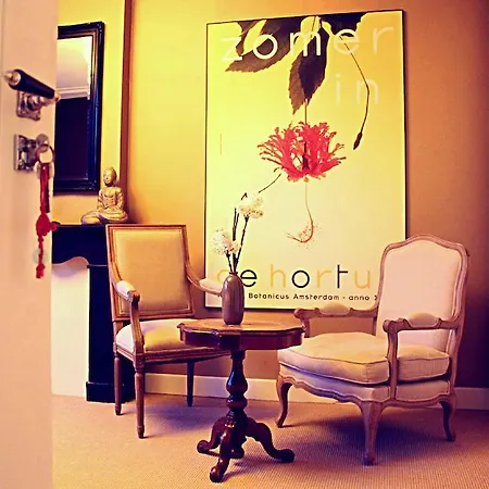 Bed & Breakfast Maison Indochine Den Haag